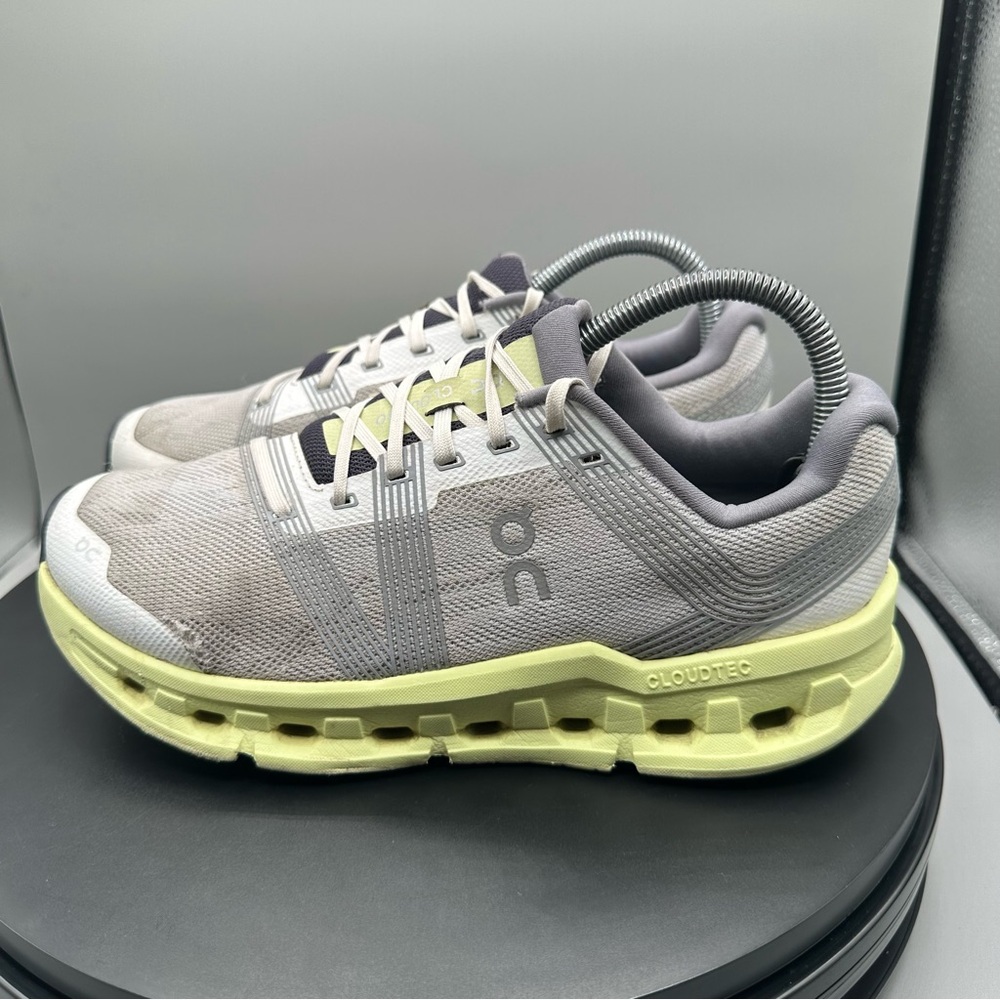 On Cloud Running Cloudgo Road Running Sneakers Wo… - image 4